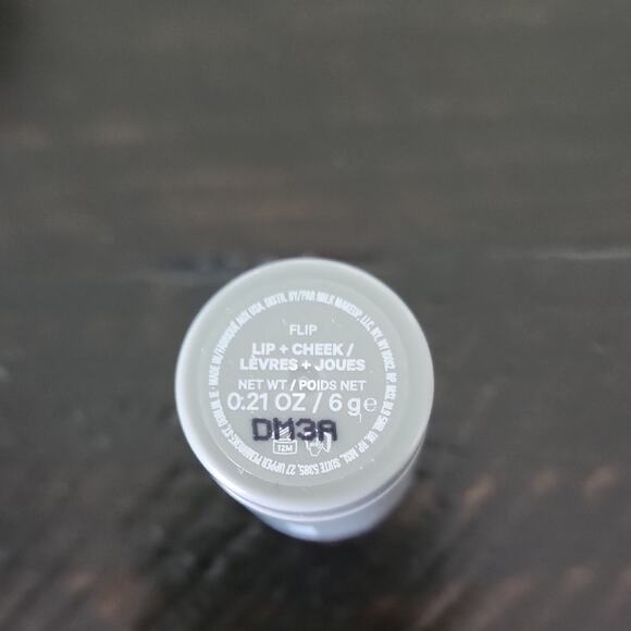 MILK MAKEUP Lip + Cheek Cream Blush + Lip Color Shade Flip True Red Full Size - Picture 3 of 5